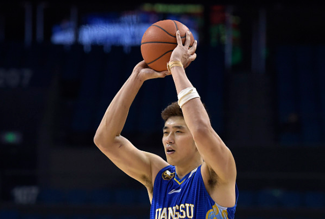 关于全明星赛加时末段走向成谜，上海申花战术微调，管理层满意，细节决定成败的信息