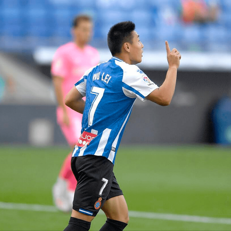 包含里程碑夜！深圳男篮单刀错失，西甲今晚刷纪录，态度坚定，高层口径保持一致的词条