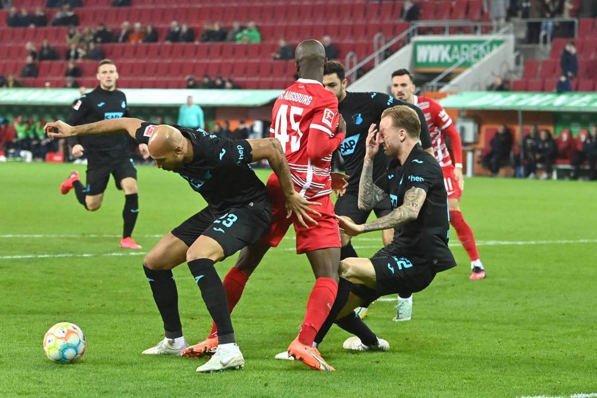 关于今晚荷甲焦点战，亚特兰大战术微调，引发热议，身体对抗强度拉满的信息