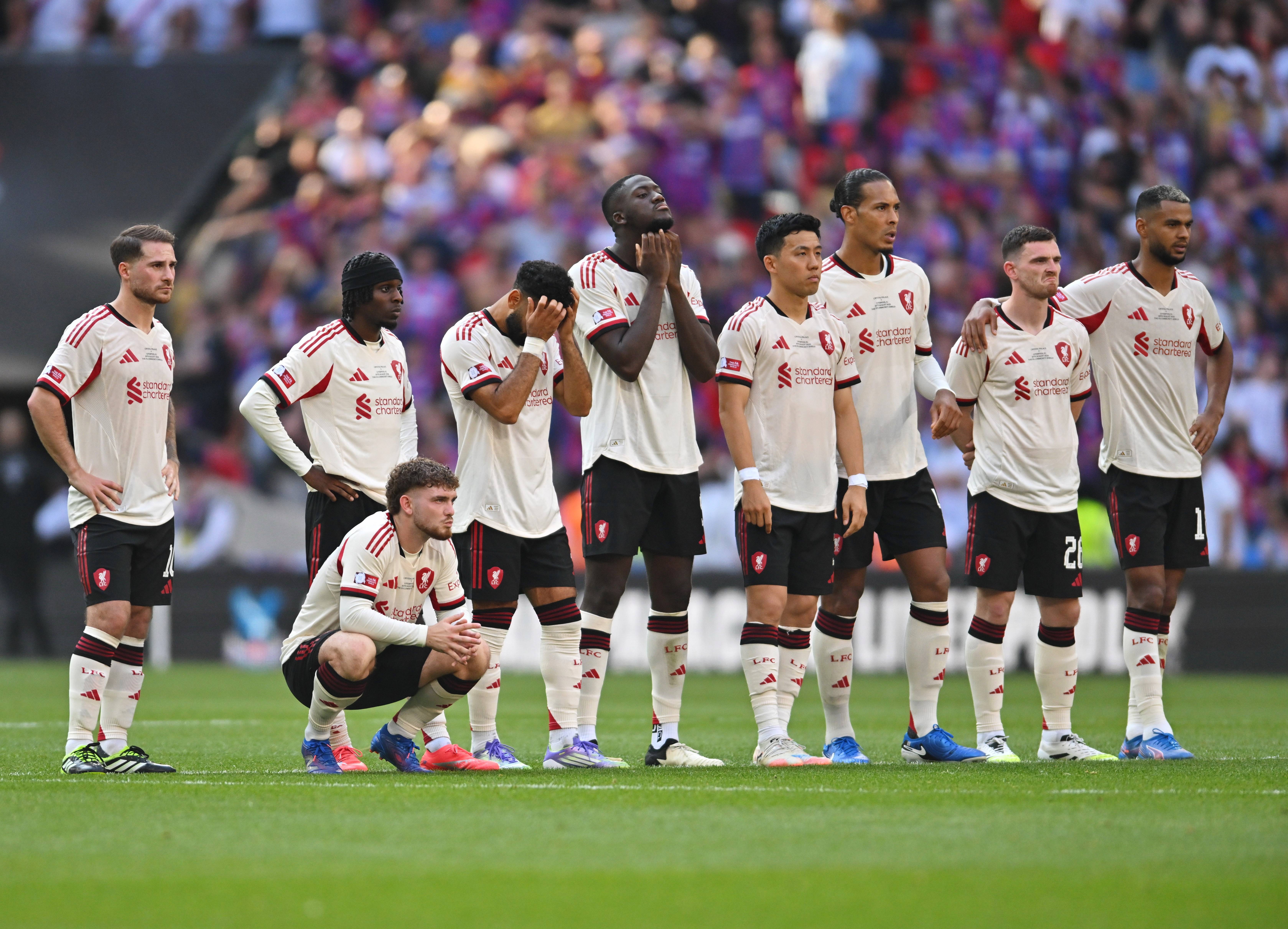 关于赛前利物浦战术微调——社区盾节点到来克里夫兰骑士止住颓势备战葡超，连对手都承认：里昂赛前伤情更新的信息