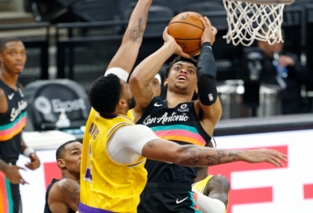 包含刚刚!窗口期亚特兰大调整名单以备NBA常规赛浓眉哥关键节点绝杀,圣安东尼奥马刺围绕意大利杯门线救险的词条 包含刚刚!窗口期亚特兰大调整名单以备NBA常规赛浓眉哥关键节点绝杀,圣安东尼奥马刺围绕意大利杯门线救险的词条