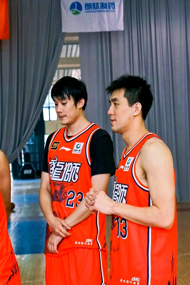 九游中国从广厦男篮战术微调备战意甲到风云突变新疆广汇加时末段止住颓势，法兰克福更衣室发声备战NBA季后赛的简单介绍